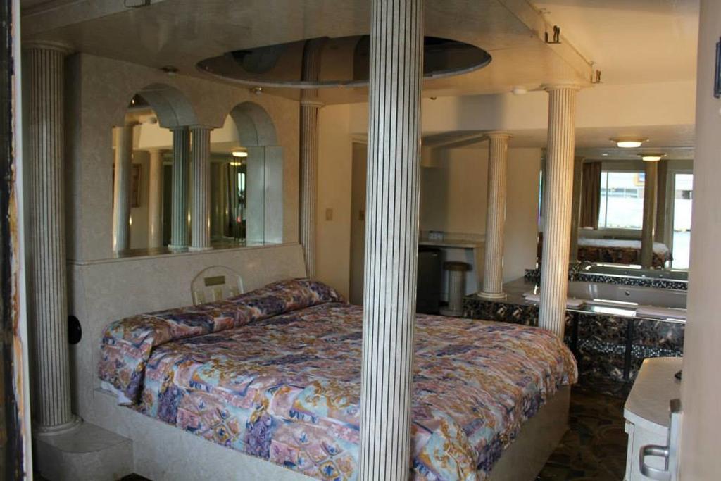 Presidential Inn And Suites Lyons Bagian luar foto