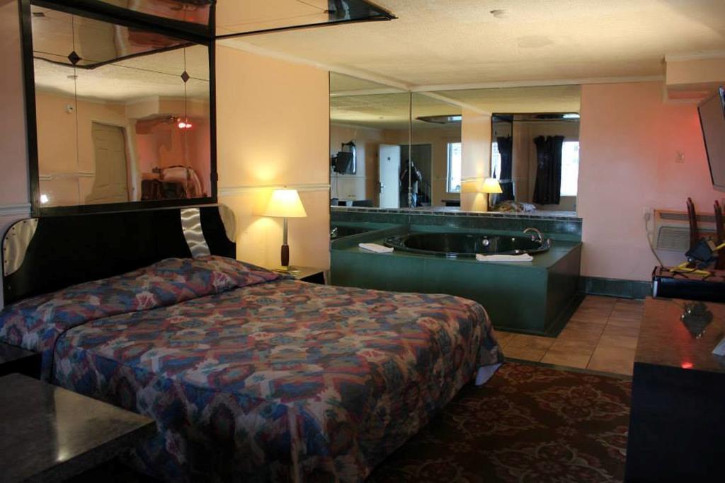 Presidential Inn And Suites Lyons Bagian luar foto
